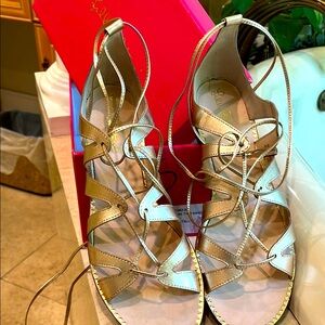 Practically new Lilly Pulitzer gold Grecian sandals!!